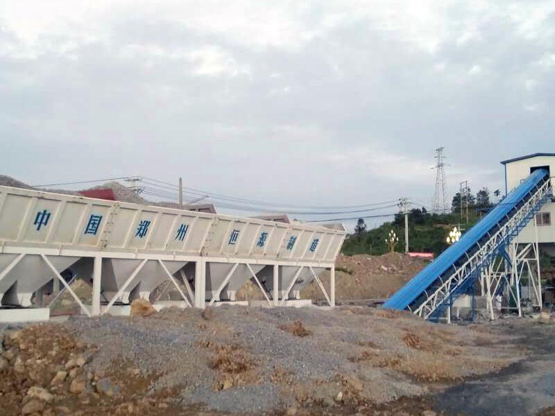 贵州晴隆县HZS120型混凝土搅拌站