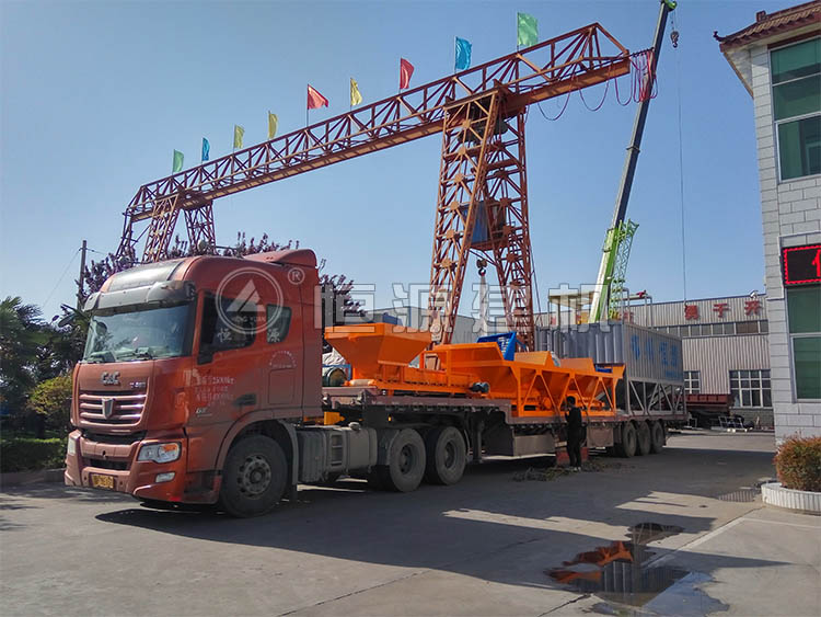 50吨卧式水泥仓和PLD800砼配料机发往上海