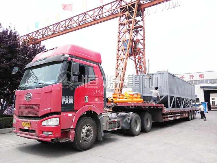 80吨卧式水泥仓罐装车发货，发往杭州